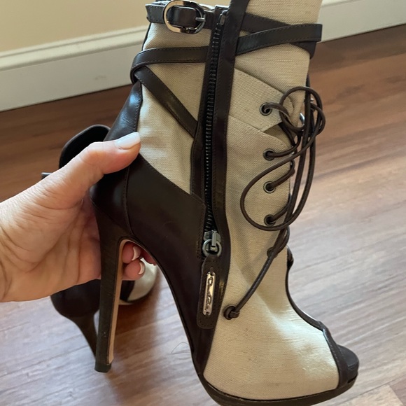 Oscar de la Renta Boots 36 1/2 - Picture 6 of 14